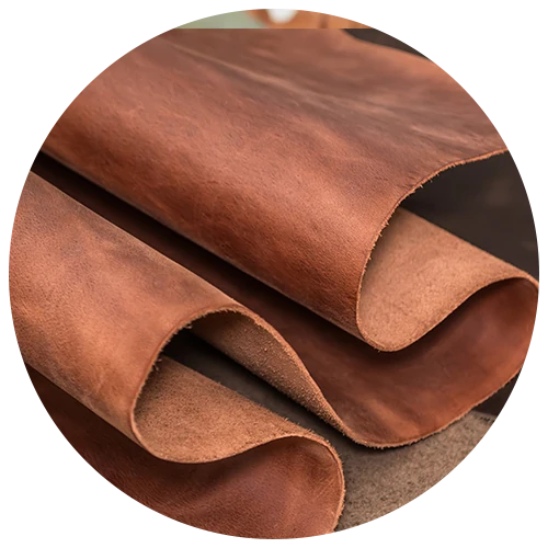 Élénk zöld akkordok, luxus bőrkivonatok